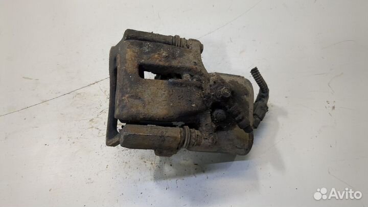 Суппорт Volkswagen Tiguan, 2011