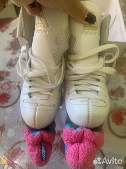 Фигурные коньки jackson