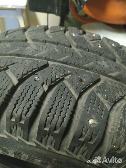Bridgestone Ice Cruiser 7000S 215/65 R16