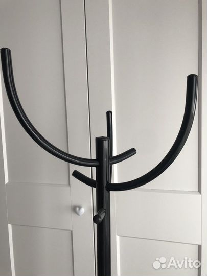 Вешалка напольная металлическая