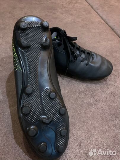 Бутсы футбольные