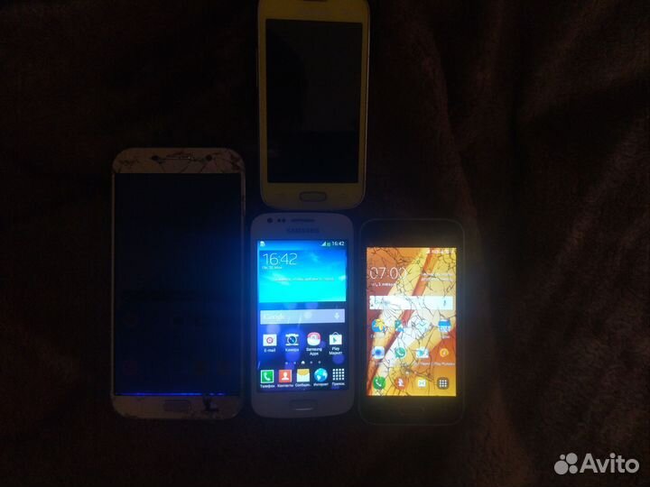 Samsung Galaxy A7 (2017) SM-A720F/DS, 3/32 ГБ