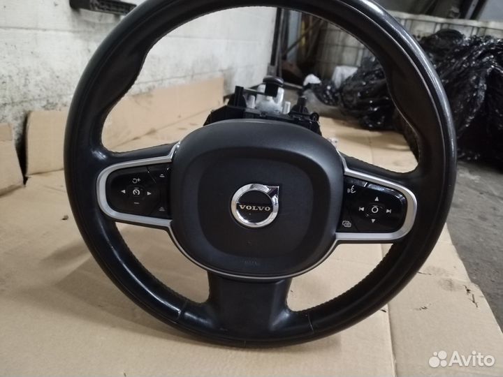 Рулeвоe колесо volvo XC90 SPA 32288783