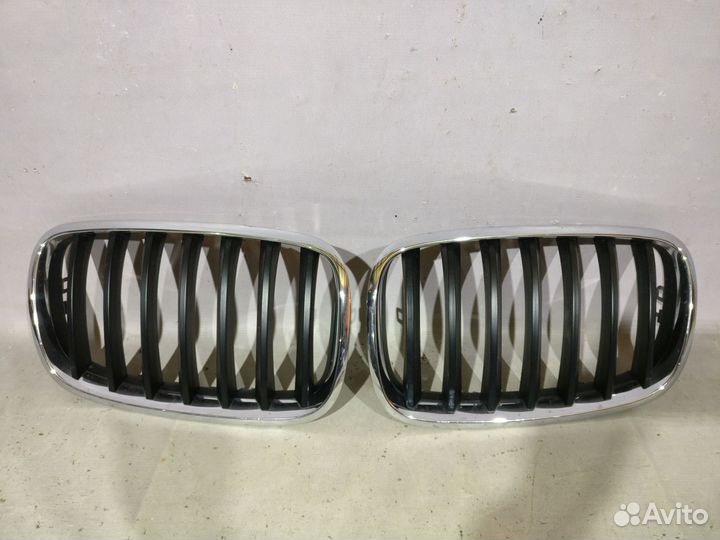 Бмв X5 E70 2007- Решетка радиатора 11883 11882