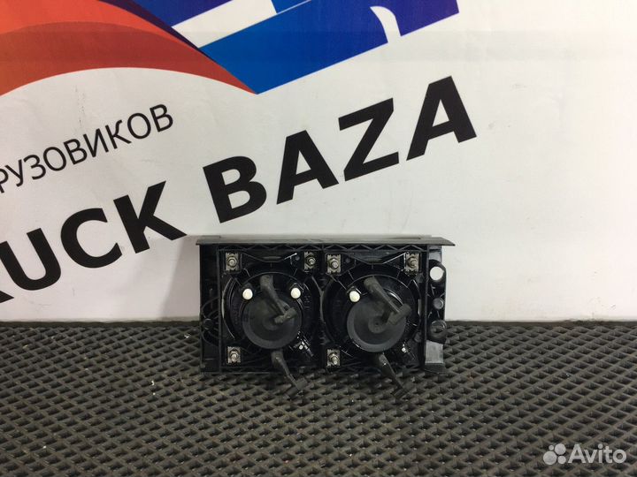 Фара противотуманная правая Daf XF105