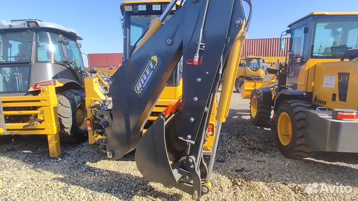 Экскаватор-погрузчик CASE 695SM, 2023