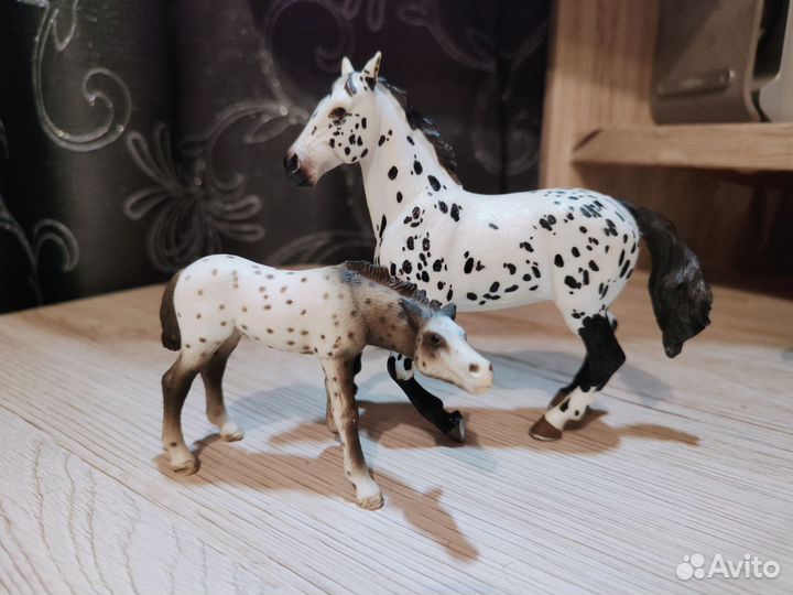 Фигурки лошадей schleich