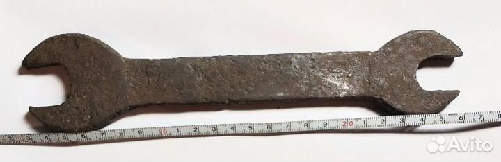 Старинные гаечные ключи