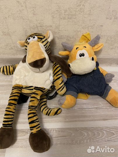 Два детских рюкзачка в хорошем состоянии