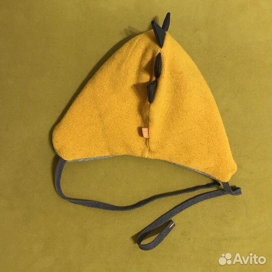 Комплект шапка и манишка nels