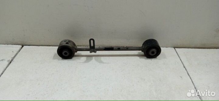 Тяга продольная задняя правая Toyota Land Cruiser