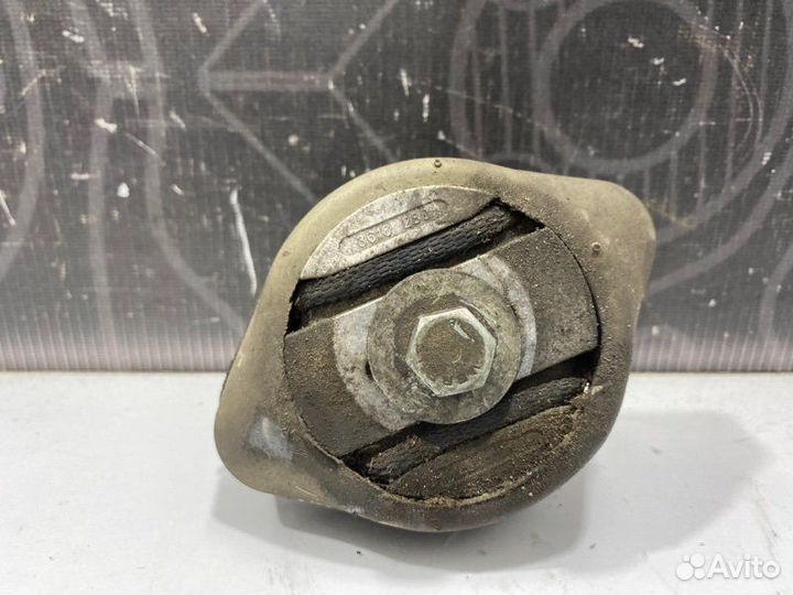 Подушка кпп Audi A6 Allroad C5 BES 2002