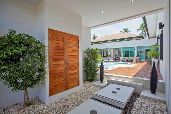 Дом 280 м² на участке 360 м² (Таиланд)