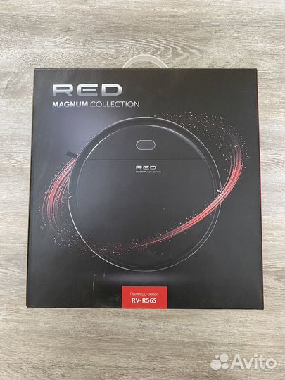 RED робот пылесос новый