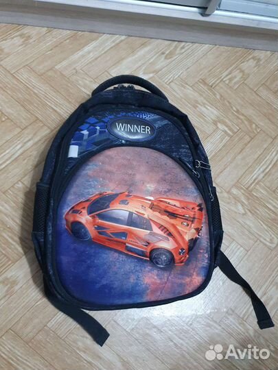 Рюкзак школьный