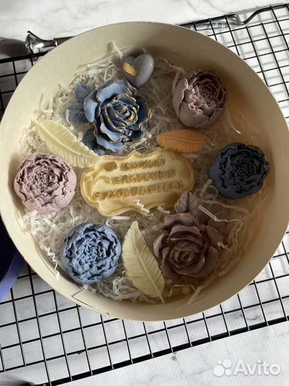 Торты,капкейки, десерты из шоколада на 1 сентября