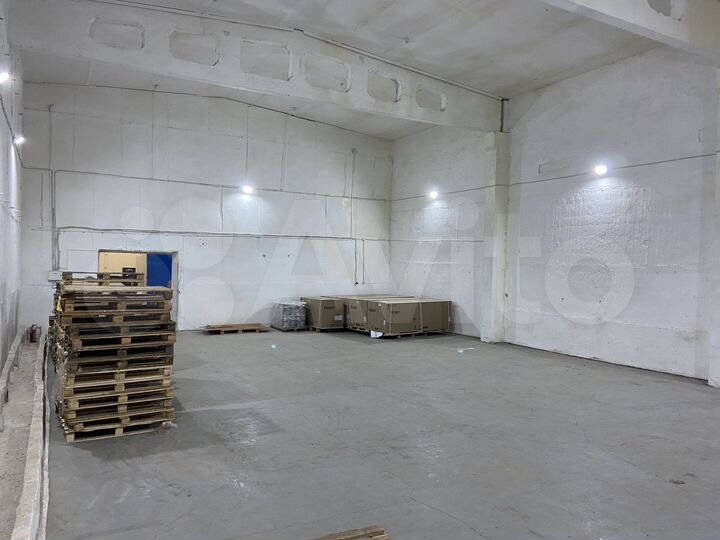 Склад, 210 м²
