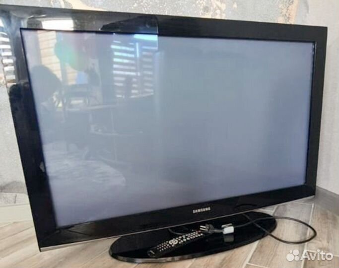Телевизор samsung