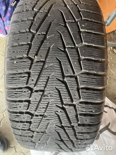 Nokian Tyres Hakkapeliitta 7 295/40 R21 111T