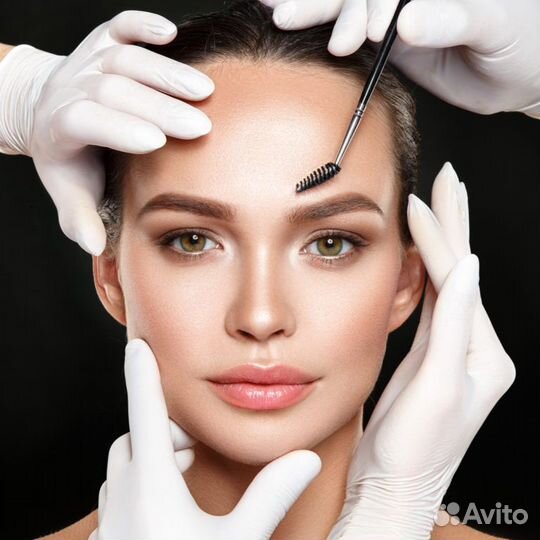 Визажист бровист