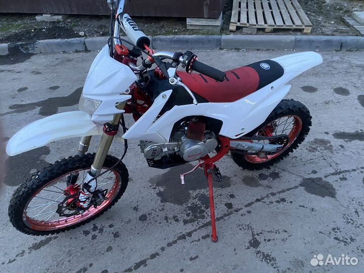 Продам питбайк 125