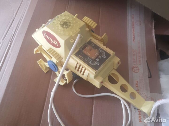 Раритетная игрушка СССР лунуход импортный