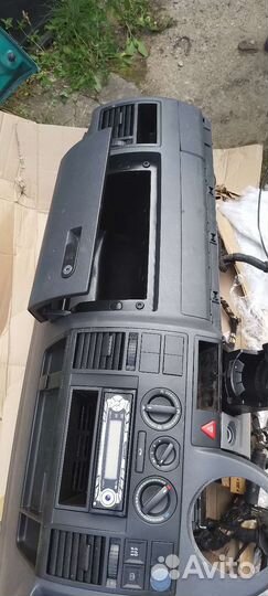 Передняя панель volkswagen transporter T5