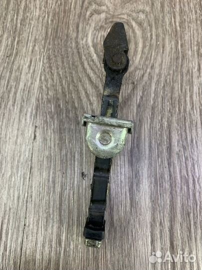 Ограничитель двери задний правый Opel Corsa D