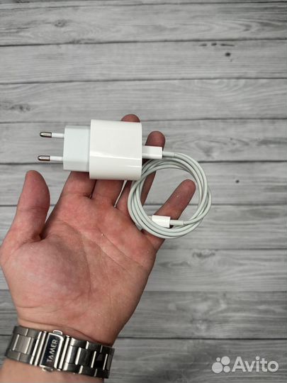Apple Оригинальная Быстрая зарядка 20W