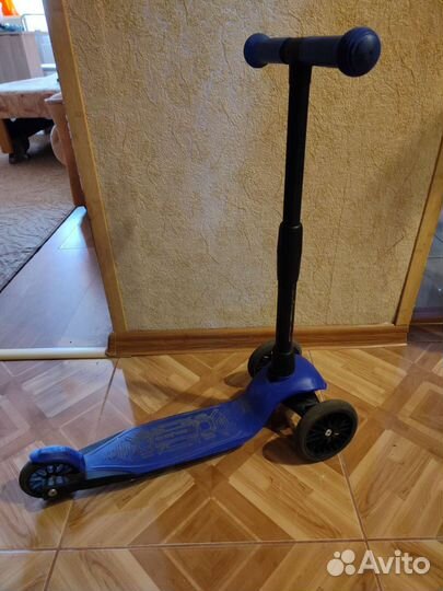 Самокат детский трехколесный