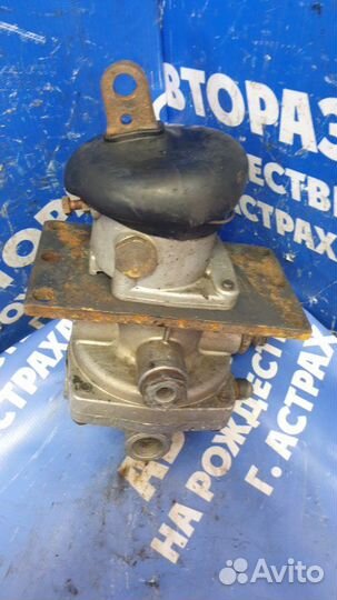 Кран тормозной. Камаз 5320 грузовой АВТОМОБИЛЬ 740