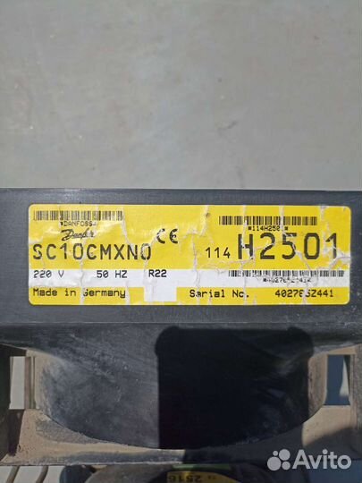 Компрессор холодильной витрины