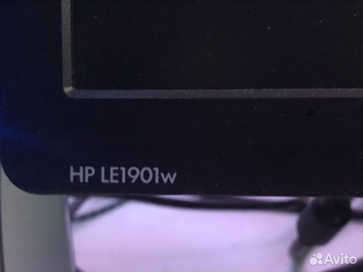 Монитор HP LE1901w