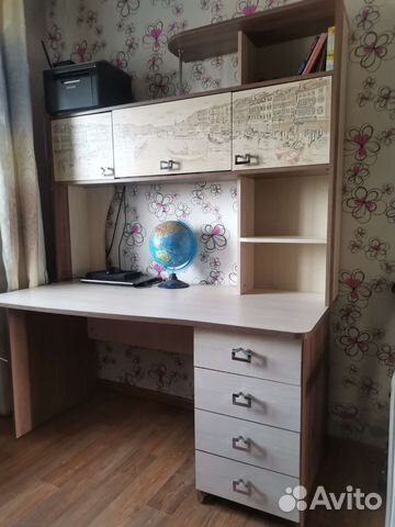 Письменный стол школьный