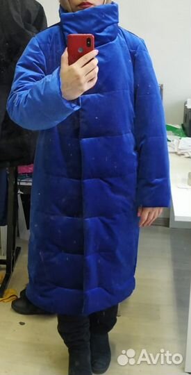 Пуховики бархатные новые