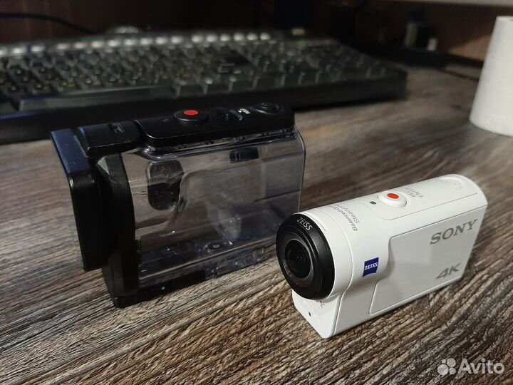 Sony 4K FDR-X300 (Экшн-камера)