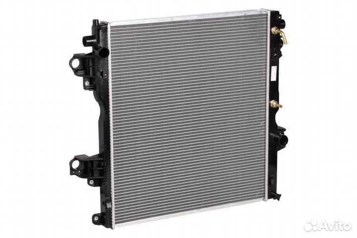 Радиатор охлаждения Toyota Land Cruzer Prado
