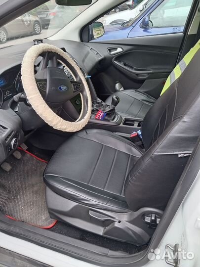 Ford Focus 1.0 МТ, 2015, 272 450 км