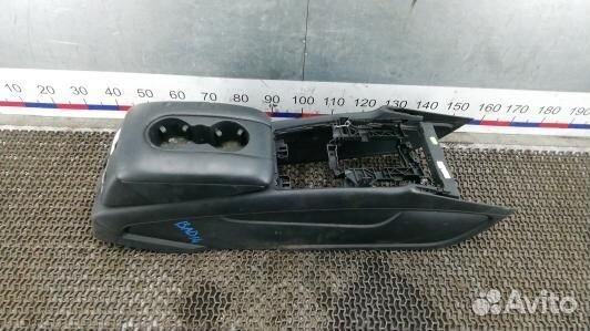 Подлокотник центральный audi Q7 (BAD14IX01)