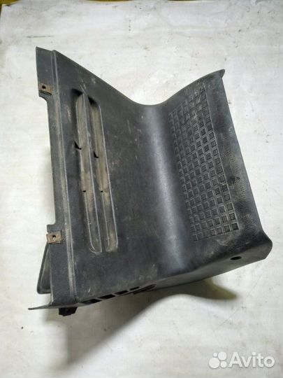 Накладка торпеды нижняя Volkswagen Transporter Т4