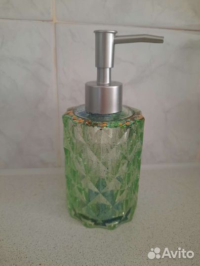 Дозатор для мыла из эпоксидной смолы