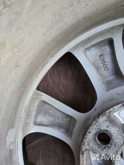 Зимнияя резина на дисках Nissan r15 195/65