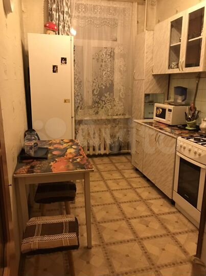 2-к. квартира, 50 м², 1/4 эт.