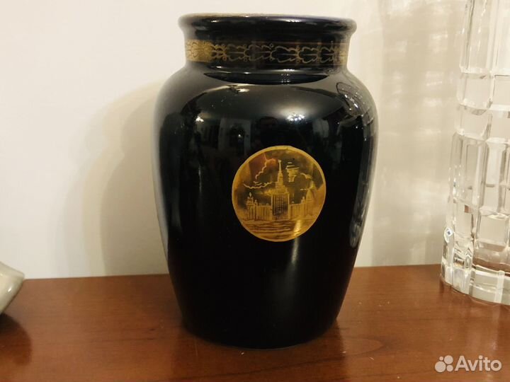 Фарфоровая ваза лфз