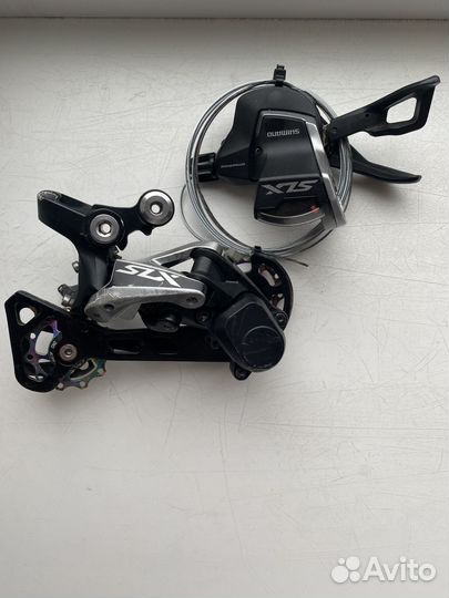 Задний переключатель и манетка Shimano slx m7000