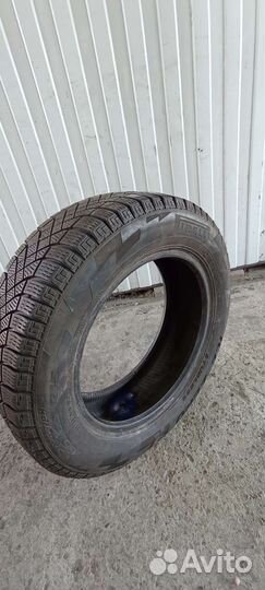 Pirelli Ice Zero 185/65 R15