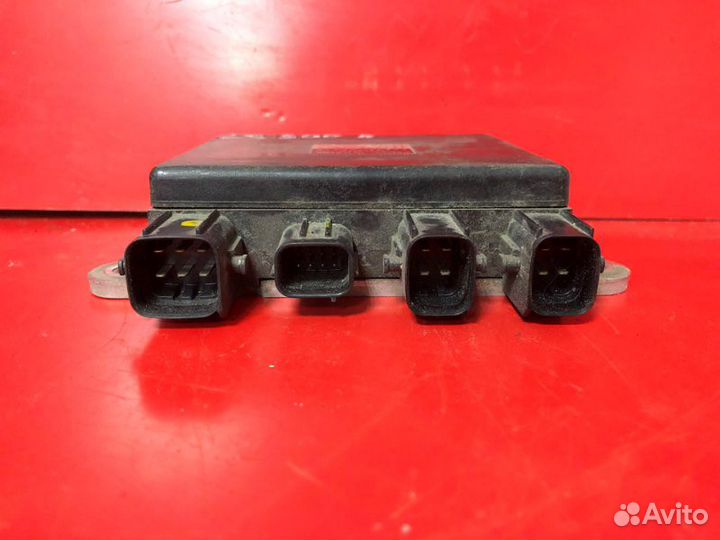 Блок управления форсунками Lexus Ls600H