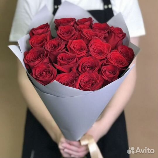51 роза 2022 года