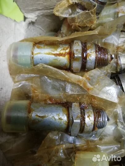 Свеча зажигания Военная на мотоцикл, снегоход