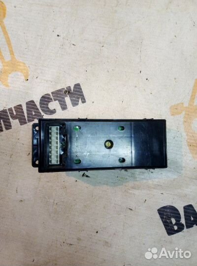 Блок управления стеклоподъемниками Hyundai Solaris